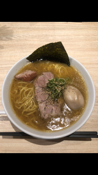 「ラーメン」@麺や えいちつーの写真