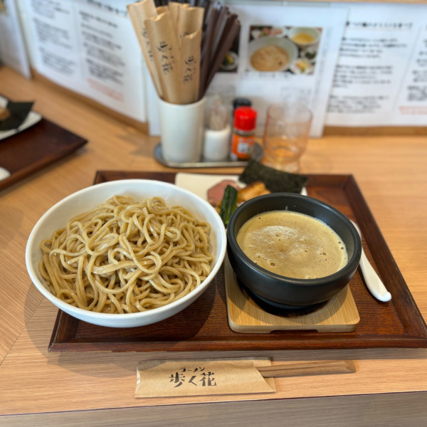 「カレーつけめん」@ラーメン 歩く花の写真