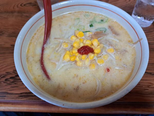 「白みそラーメン」@手打ラーメン 暖宝の写真