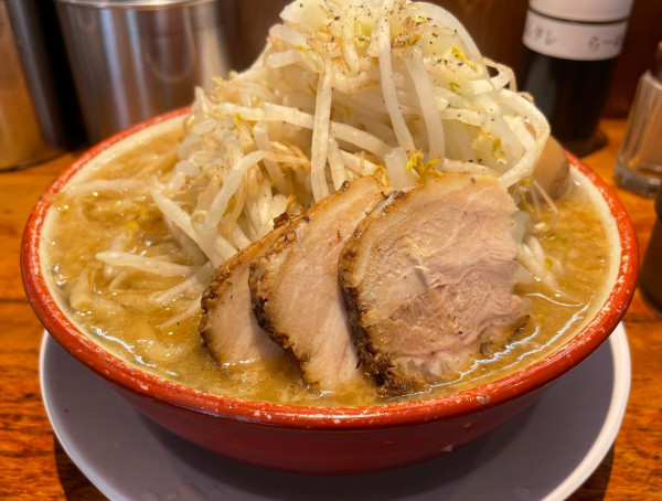 「味玉らーめん」@らーめん バリ男 新橋本店の写真