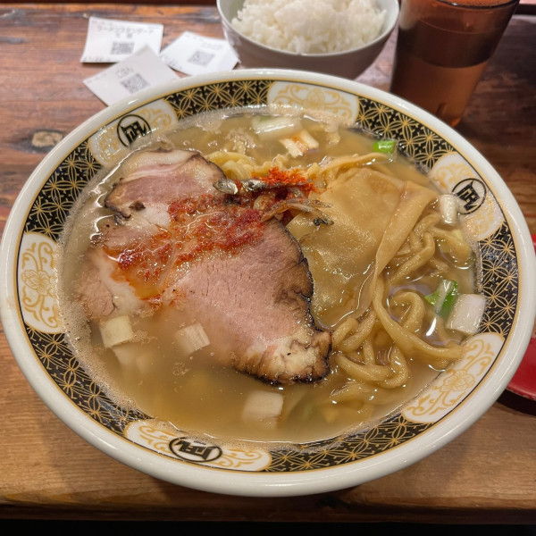 「ラーメンスタンダード+ごはん+ニンニク」@ラーメン凪 大宮店の写真
