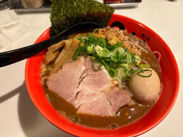 「赤味噌ラーメン + 味玉」@麺屋 のすけの写真