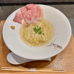 クリアラーメン（1100円）
