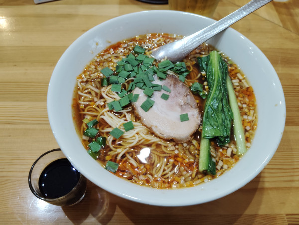 「酸辣麺　　990円」@東京担担麺本舗 瀬佐味亭 虎の門店の写真