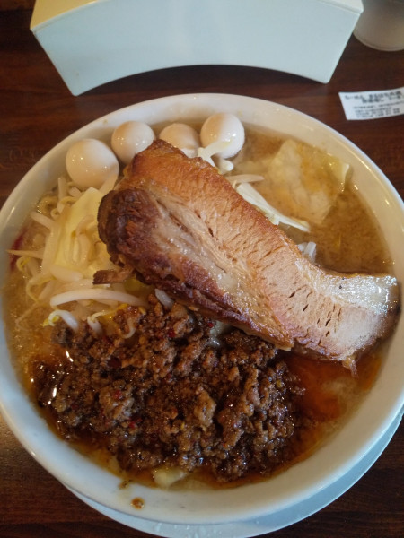 「男気味噌（台湾ミンチ・うずら付き）」@まるはち 春日井店の写真