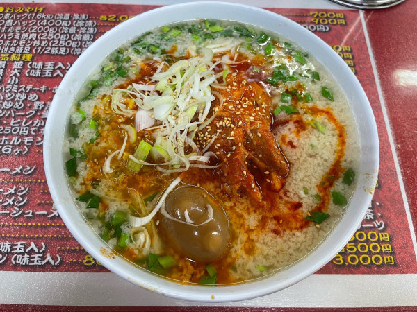 「辛口ホルモン麺」@とん平食堂の写真