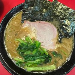 豚骨醤油ラーメン