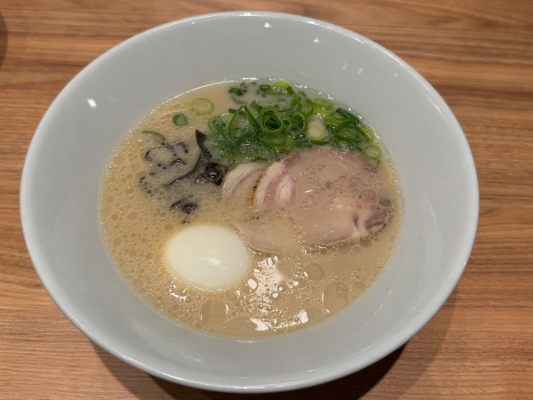 「玉子白丸990円+替玉150円+明太子ごはん430円」@一風堂 モレラ岐阜店の写真