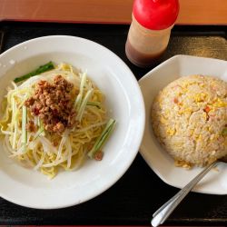 冷麺セット　￥８５０