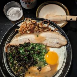 瓶ビール＋焼麺＋目玉焼き＋揚げネギ