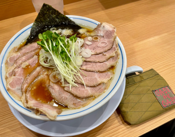 「塩醤油中華そば」@麺や マルショウ 新なにわ大食堂店の写真
