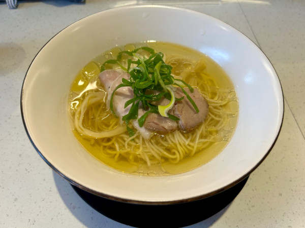 「中華そば塩(880¥)」@中華そば 九道の写真