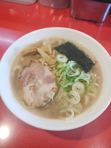 「ラーメン(麺増し)」@麺屋しのはら 三日月食堂の写真