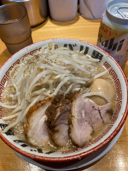 「麺少なめ味玉ラーメン」@らーめん バリ男 神楽坂店の写真