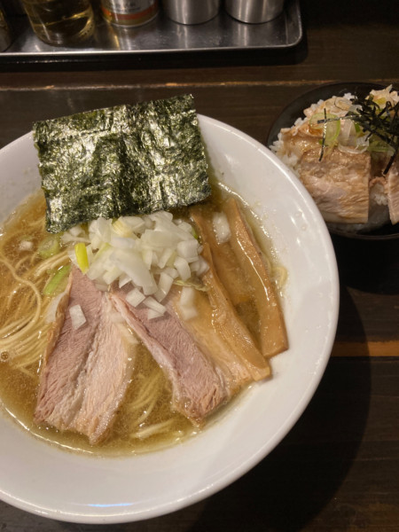 「煮干しラーメン、チャーシュー丼」@麺屋 越の写真