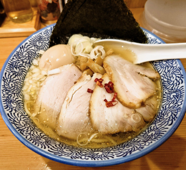 「特製塩そば」@中華そば 笑歩の写真