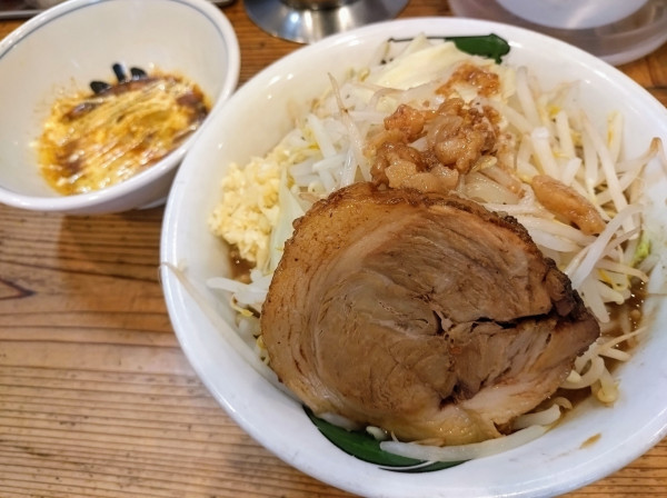 「濃厚雷そばミニ￥900＋カレーモントレー￥150＝￥1050」@雷 千葉駅前店の写真