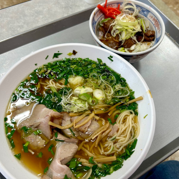 「あっさりニララーメン＋ハラミ丼 小」@とん平食堂 柏店の写真
