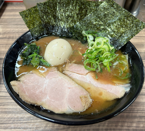 「得ラーメン＋無料ライス」@武道家 龍の写真