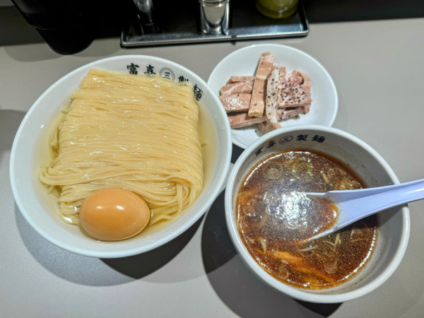 「鰹昆布水のどごし生麺+味玉」@富喜製麺研究所 六本木店の写真