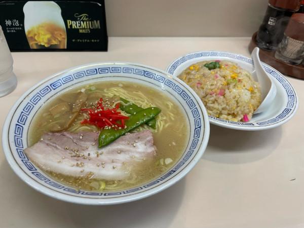 「サービスセット⑥(ラーメン&チャーハン)」@グラバー亭の写真