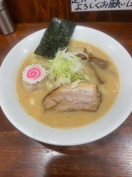 「豚骨煮干し」@中華蕎麦 萌芽の写真