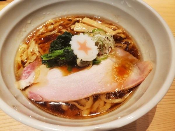 「生姜醤油縮れ麺(中)(880円)」@横濱中華そば 上星商店 横浜シンフォステージ店の写真