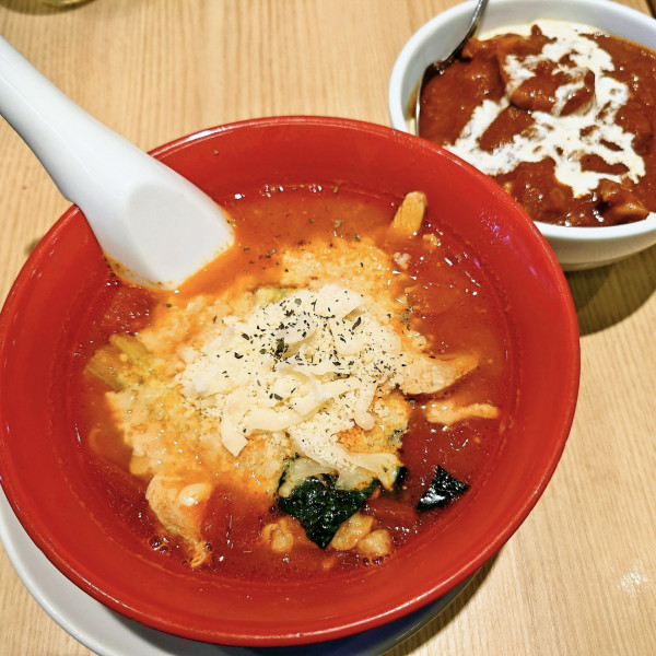 「カレーセット(ハーフチーズラーメン＋カレー丼)」@太陽のトマト麺 元住吉支店の写真