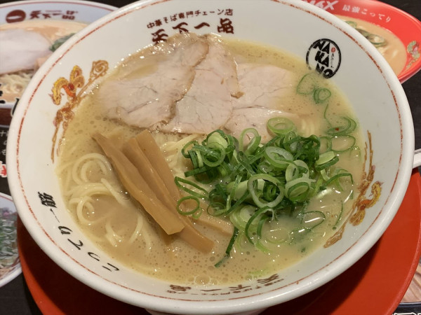 「屋台の味ラーメン 並」@天下一品 中野店の写真