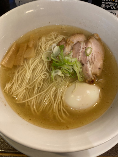 「煮玉子らーめん(しお)」@ラーメン専門店 なるとやの写真