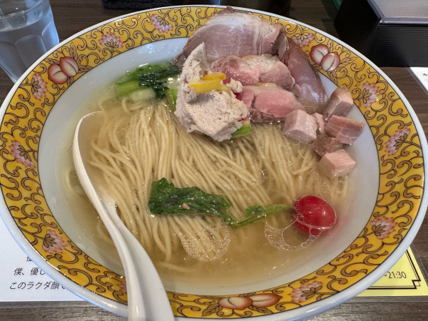 「【限定】鴨肉と鶏ムースの蕪塩らー麺＋鶏ワサビご飯」@塩生姜らー麺専門店MANNISHの写真