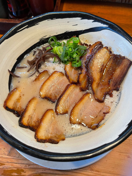 「濃厚とんこつチャーシューメン　1,100円」@濃厚とんこつラーメン てっぺい 茨木総本店の写真