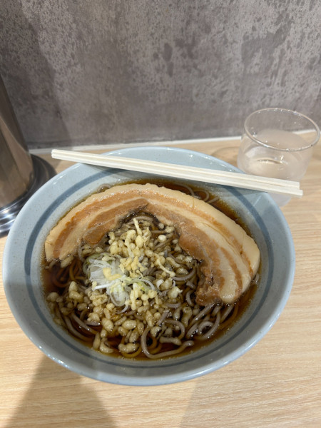 「厚肉そば」@豊はるの写真