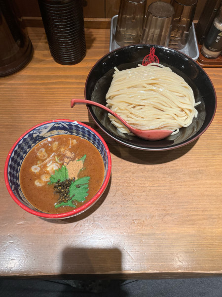 「梅つけ麺(1090円)期間限定」@つけ麺専門店 三田製麺所 桜木町駅前店の写真