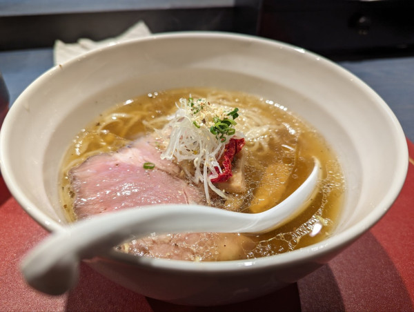 「コンソメらーめん(塩)」@Craft Ramen BiTの写真