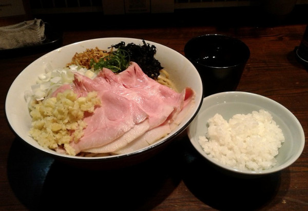 「特製まぜそば大盛(950円)+小ライス(50円)」@拉麺倶楽部 にのくにの写真