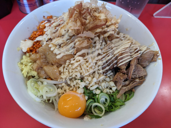 「まぜそば（少なめ）」@用心棒 本号の写真