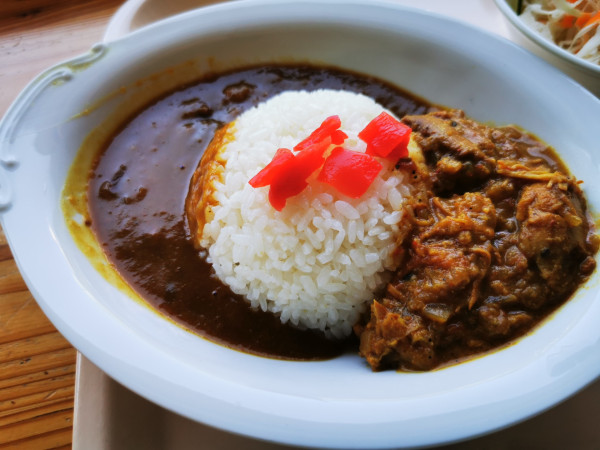 「２色カレー」@鯛生金山道の駅レストランの写真