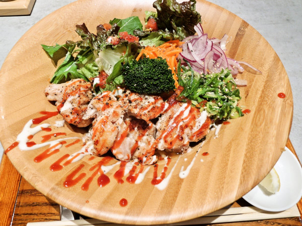 グリルチキンまぜそば白(1,089円)