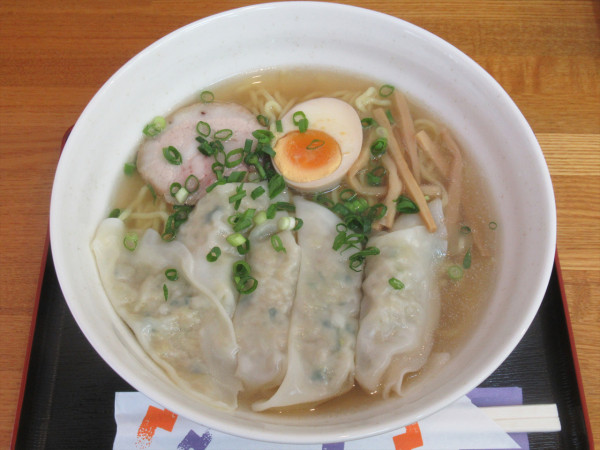 「餃子ラーメン（塩）（750円）」@ラーメン・餃子 喜楽の写真