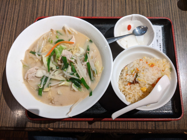 「タンメンセット：950円」@栄華楼 品川グランドセントラルタワー店の写真