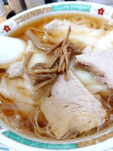 「ワンタンメン」@新京亭の写真