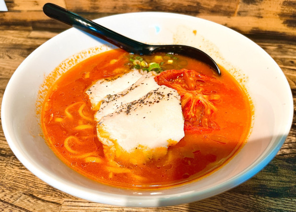 「トマトラーメン（950円）」@麺道 千里の写真