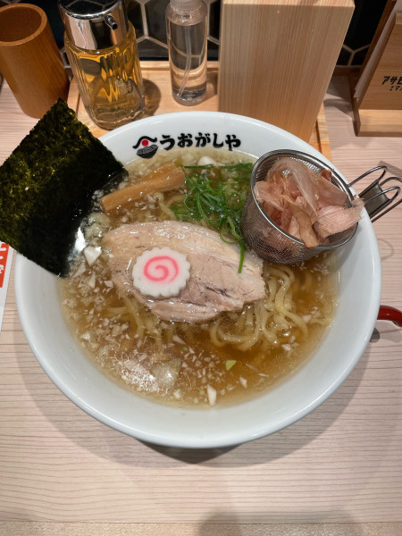「プレミアム貝だし　追いかつおラーメン(1089円)」@鮨とラーメン うおがしやの写真