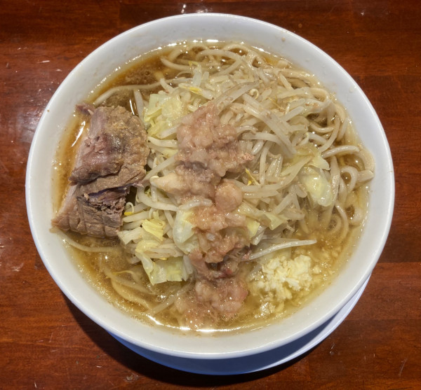 「少なめラーメン」@豚ノヴァ 国分寺本店の写真