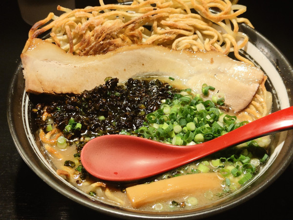 「揚げネギ焼麺」@焼麺 劔の写真