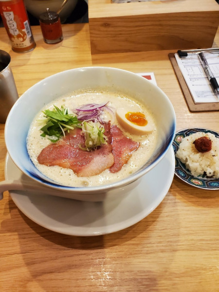 「濃厚鶏白湯」@ラーメン喜左衛門の写真