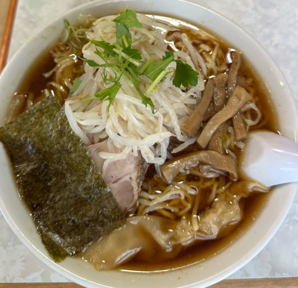 「ちゃーしゅーわんたんめん　大盛」@しら鳥の写真