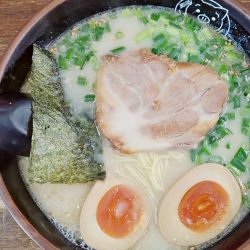 博多ラーメン＋味付玉子