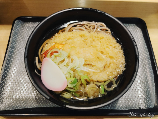 「天ぷらそば(560円)」@金沢 駅そば 加賀 白山そばの写真